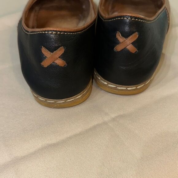 CHARIX Camel/Black Leather Slip-On Loafers Size 40 - Picture 6 of 12